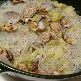 ストウブDe〜あさりと春雨の中華風スープ炒め